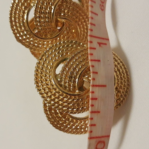 Napier Gold Tone Large Knot Clip-On Earrings VTG - Picture 6 of 16